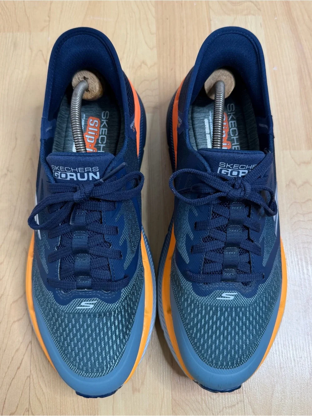Skechers Slip-ins Max Cushioning Premier 2.0 Goodyear Men’s 9.5 Running Shoes